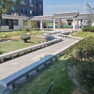 石嘴山 芝麻灰小区坐凳&栏杆安装效果