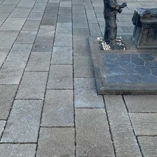 石嘴山仿古石铺装效果