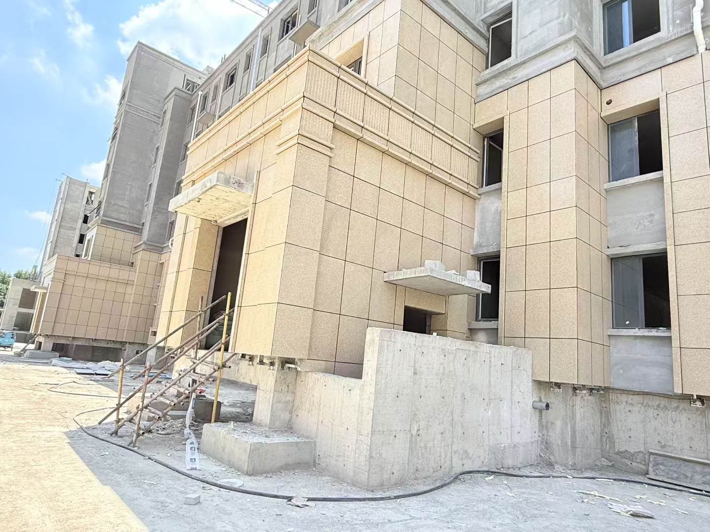 石嘴山 黄金麻干挂，工地实拍