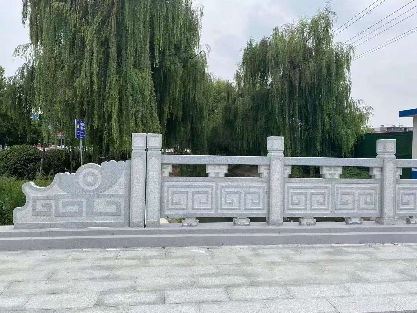 石嘴山 芝麻灰桥栏杆、河道栏杆安装效果