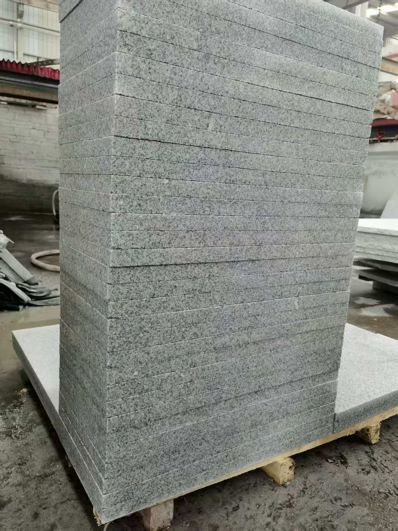 石嘴山 花岗岩 地铺成品300*600，尺寸标准、厚薄均匀